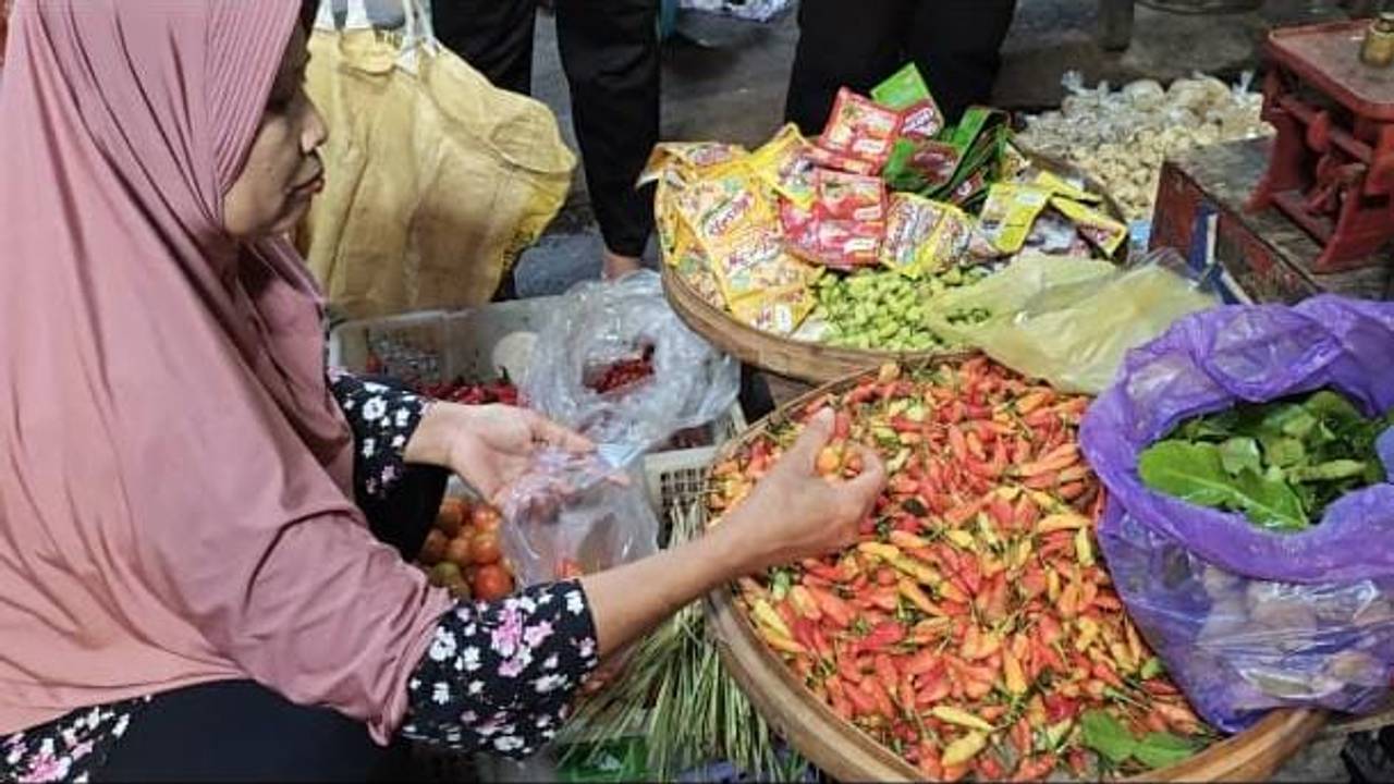 Harga Cabai Rawit Tembus 95 ribu per kg Menjelang Lebaran 2026