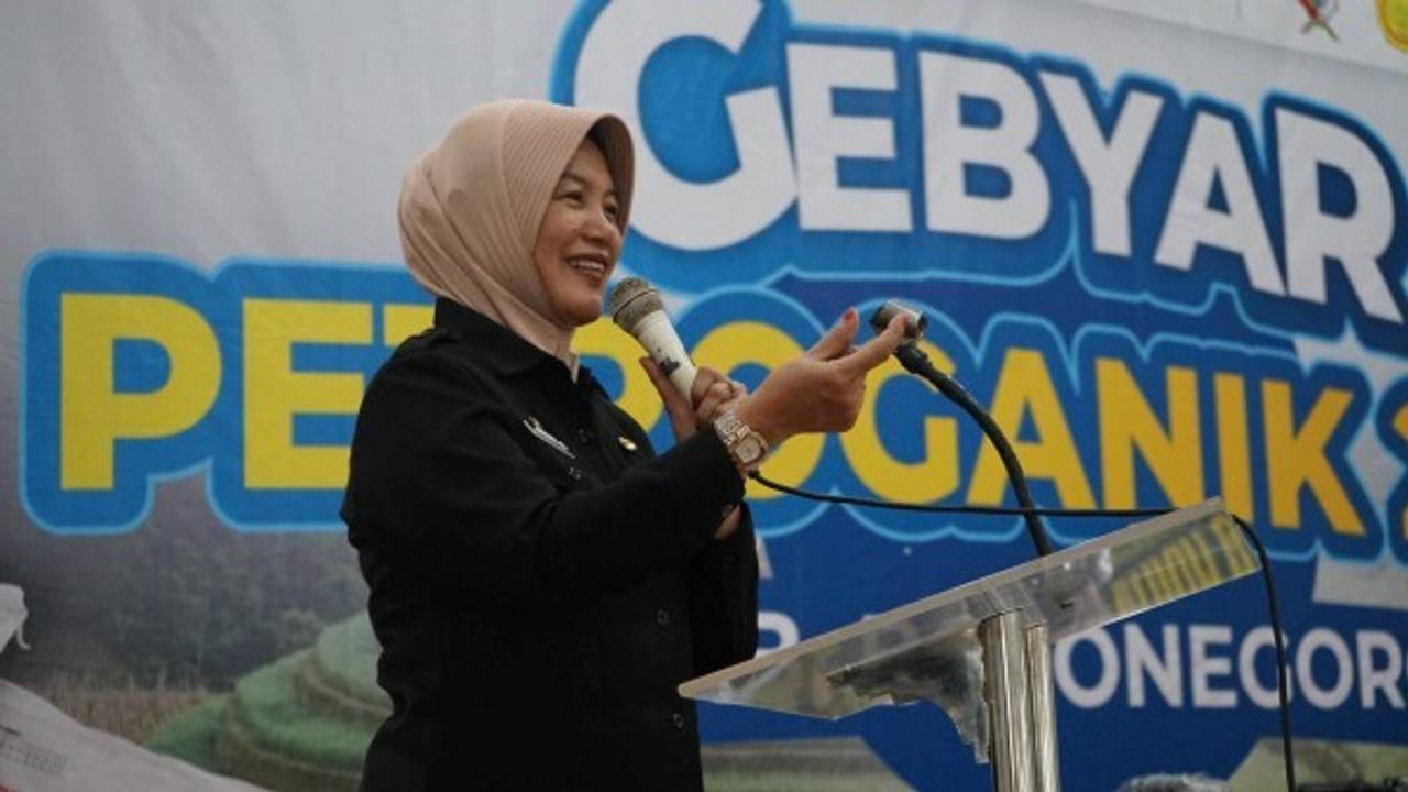 Petani Bojonegoro Peduli Lahan, Berdampak Jadi Peringkat 2 Nasional Penggunaan Pupuk Petroganik