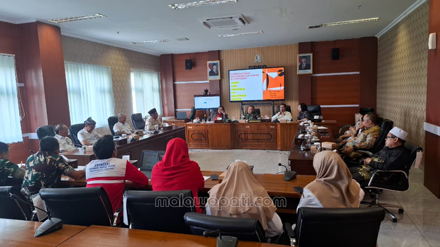 Kades di Bojonegoro Wadul Biaya Urukan Tanah Pembangunan KDMKP Ke DPRD
