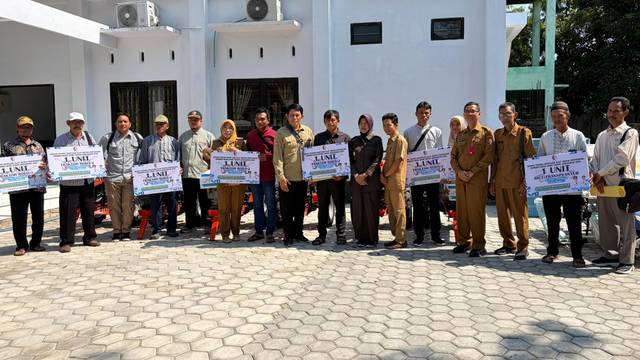 Pemkab Bojonegoro Salurkan Bantuan Alsintan Bersumber APBN 2026 ke Kelompok Tani