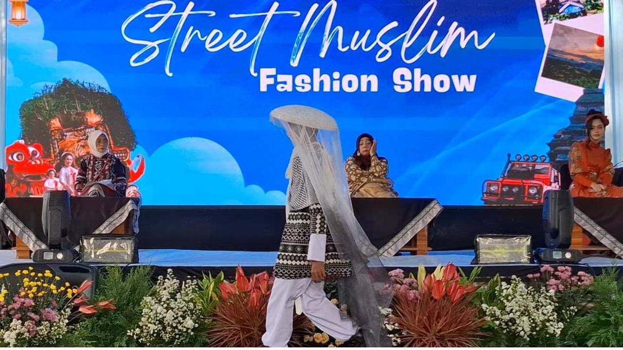Street Muslim Fashion Show Disbudpar Bojonegoro Meriah Jadi Ajang Kreativitas