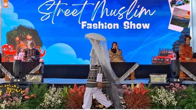 Street Muslim Fashion Show Disbudpar Bojonegoro Meriah Jadi Ajang Kreativitas