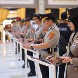 Prosesi Serah Terima Jabatan Kapolres Bojonegoro AKBP Afrian Kepada AKBP Yenni Diarty