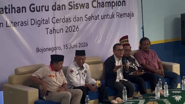 Guru dan Siswa Muhammadiyah Bojonegoro Dibekali Pionir Literasi Digital